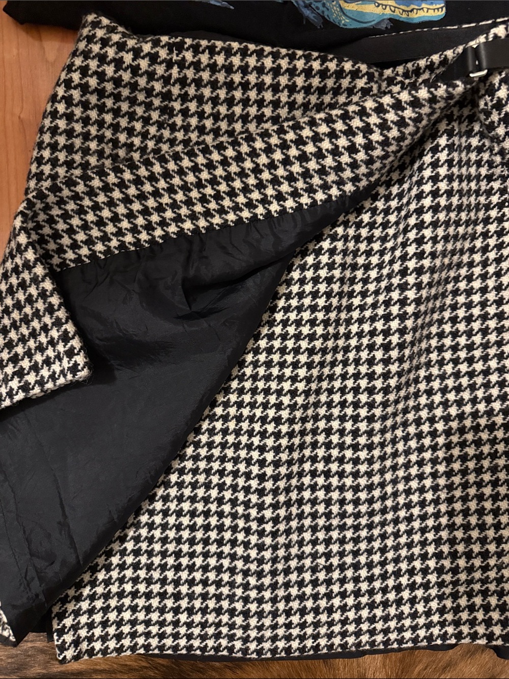 Vintage Ralph Lauren Black and White Houndstooth Wrap Skirt - Picture 4 of 9